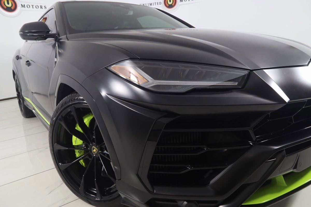 Used 2022 Lamborghini Urus AWD/4WD image 27