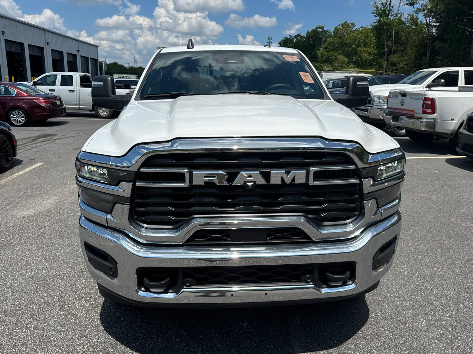 Used 2026 RAM 2500 Tradesman AWD/4WD image 2