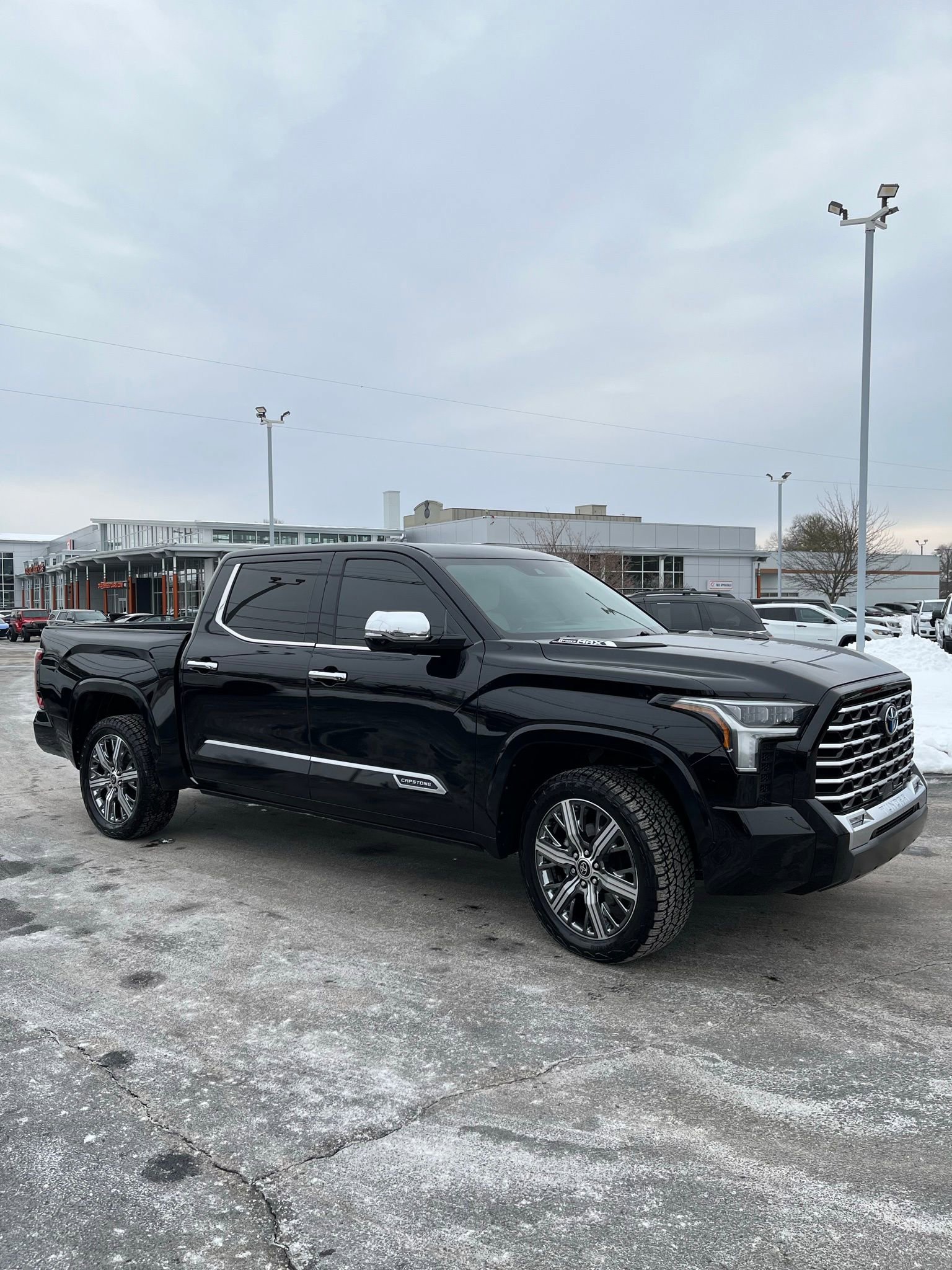 Used 2022 Toyota Tundra Capstone AWD/4WD image 2