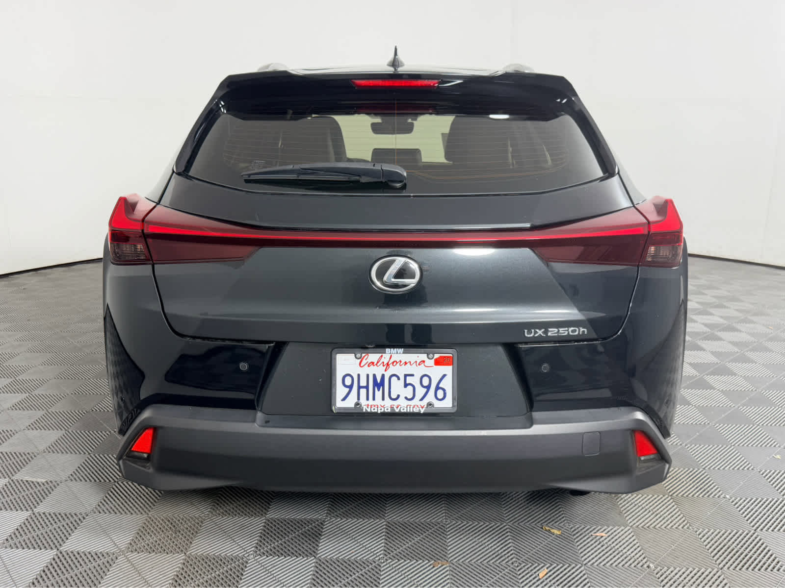 Used 2024 Lexus UX 250h FWD image 4