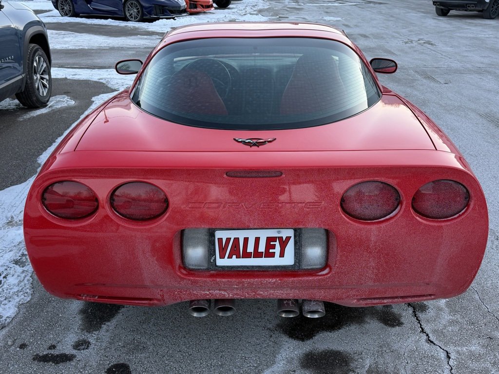 Used 2000 Chevrolet Corvette Coupe image 11