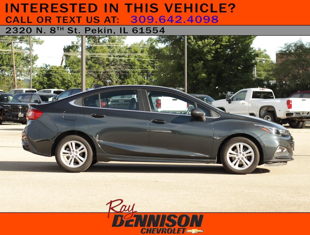 Used 2017 Chevrolet Cruze LT w/ Convenience Package FWD image 8