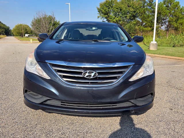 Used 2014 Hyundai Sonata GLS FWD image 2