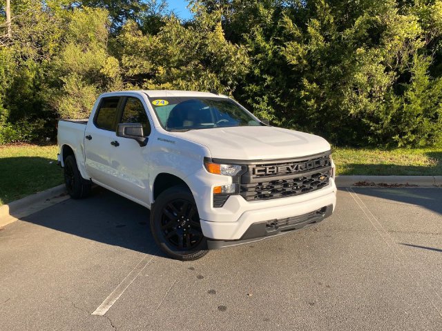 Used 2024 Chevrolet Silverado 1500 Custom RWD image 1