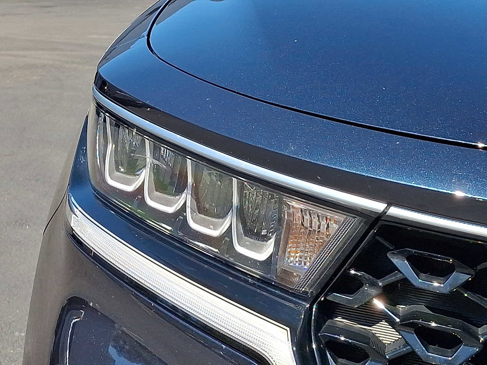 Used 2023 Kia Sorento EX image 9