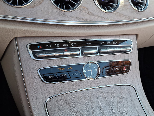Used 2020 Mercedes-Benz E 450 4MATIC Cabriolet image 15
