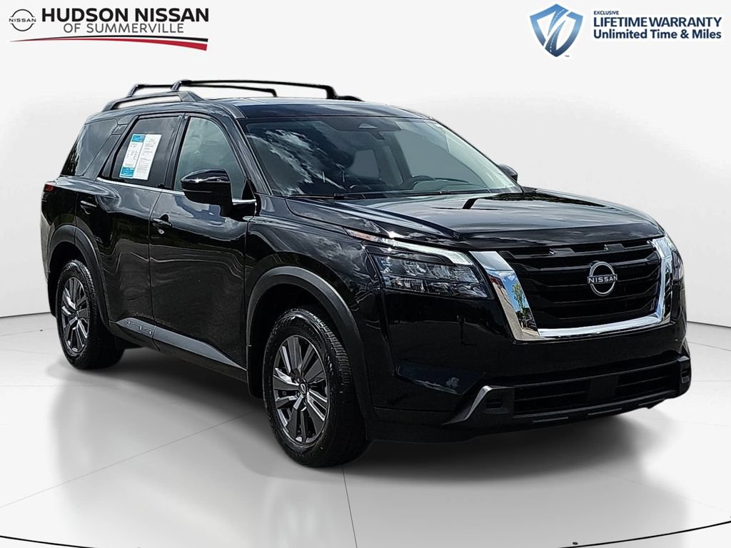 Used 2025 Nissan Pathfinder SV w/ SV Premium Package
