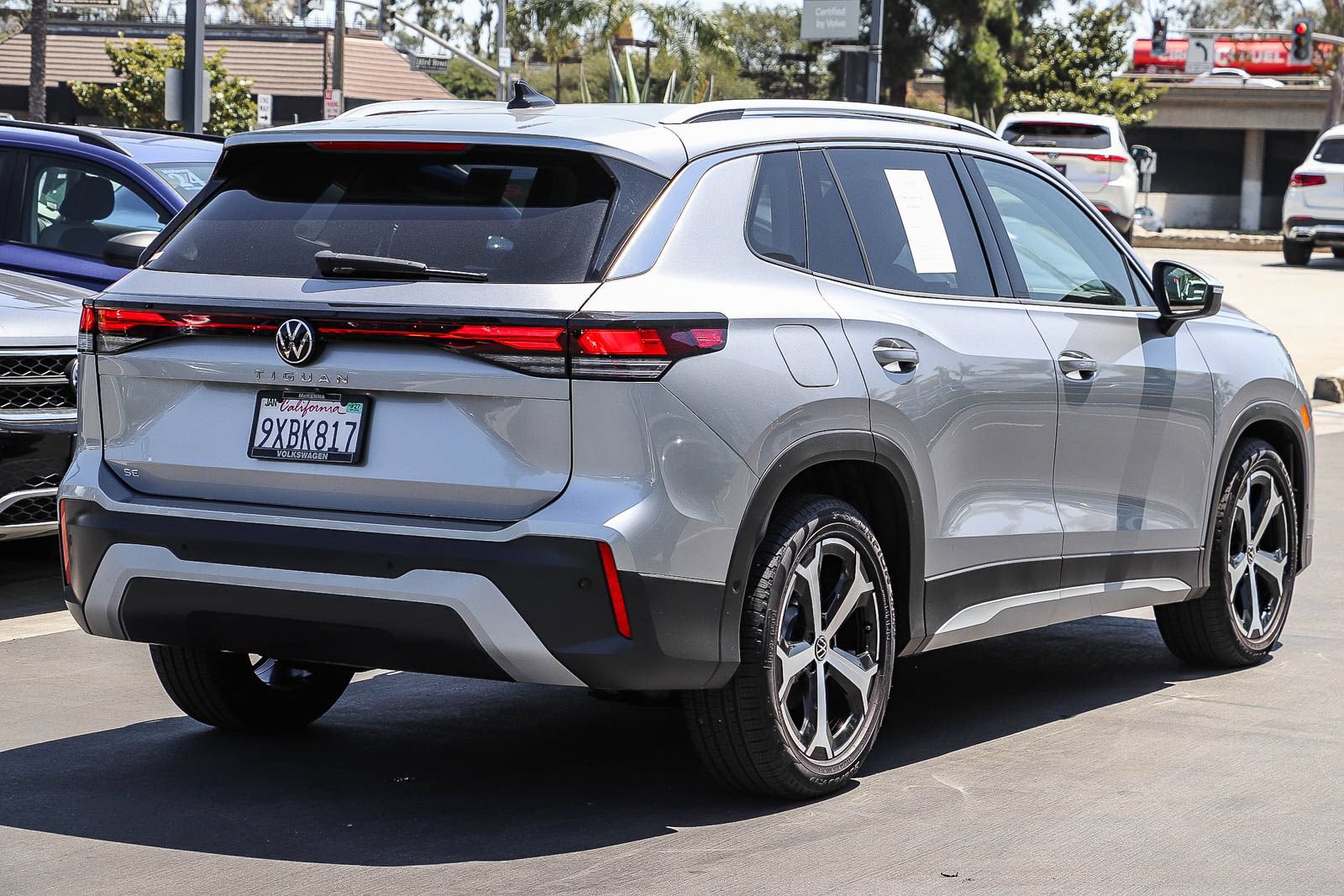 Used 2026 Volkswagen Tiguan SE FWD image 6