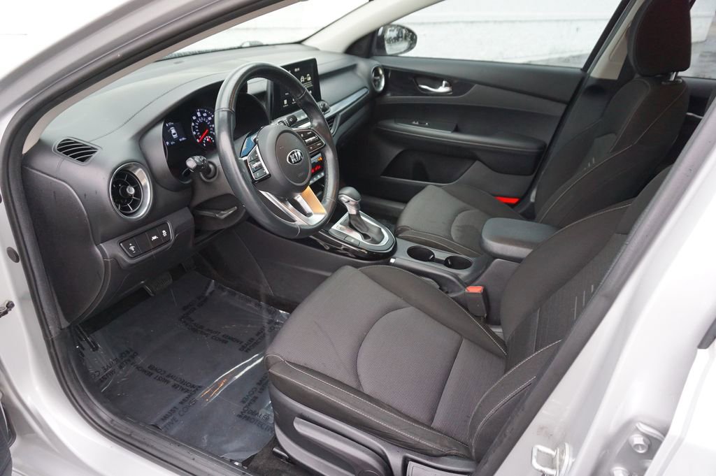 Used 2019 Kia Forte S FWD image 9