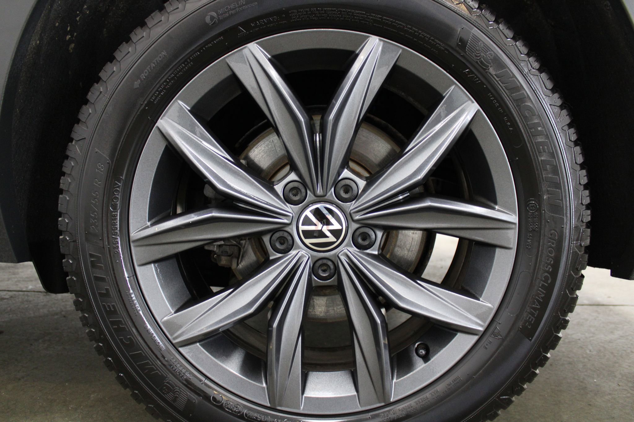Used 2022 Volkswagen Tiguan SE AWD/4WD image 10