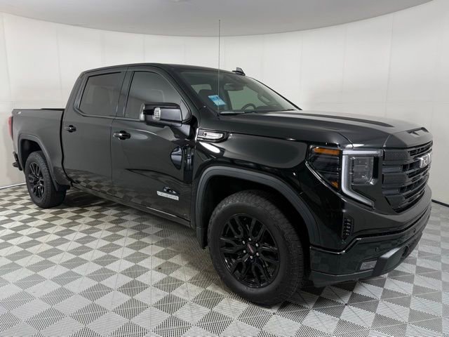 Used 2025 GMC Sierra 1500 Elevation w/ Preferred Package image 7