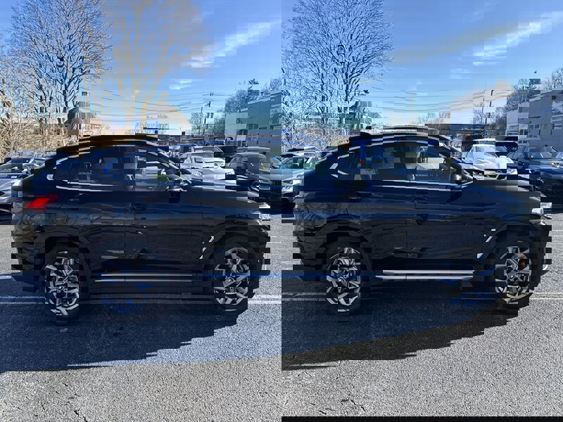 Used 2023 BMW X4 xDrive30i w/ Premium Package image 7