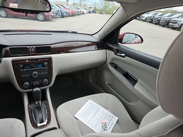 Used 2013 Chevrolet Impala LT w/ LT Sunroof Package FWD image 27