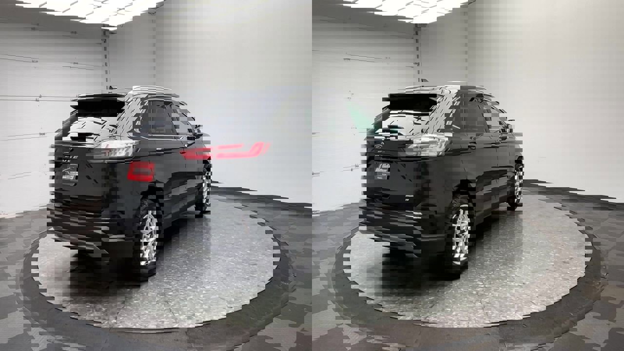 Used 2022 Ford Edge SEL w/ Convenience Package image 39