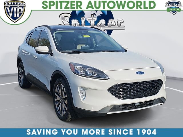 Used 2020 Ford Escape Titanium image 1