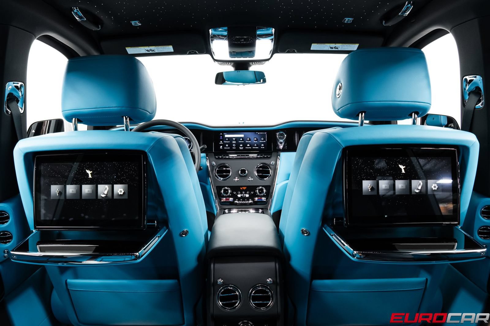 Used 2026 Rolls-Royce Cullinan AWD/4WD image 37