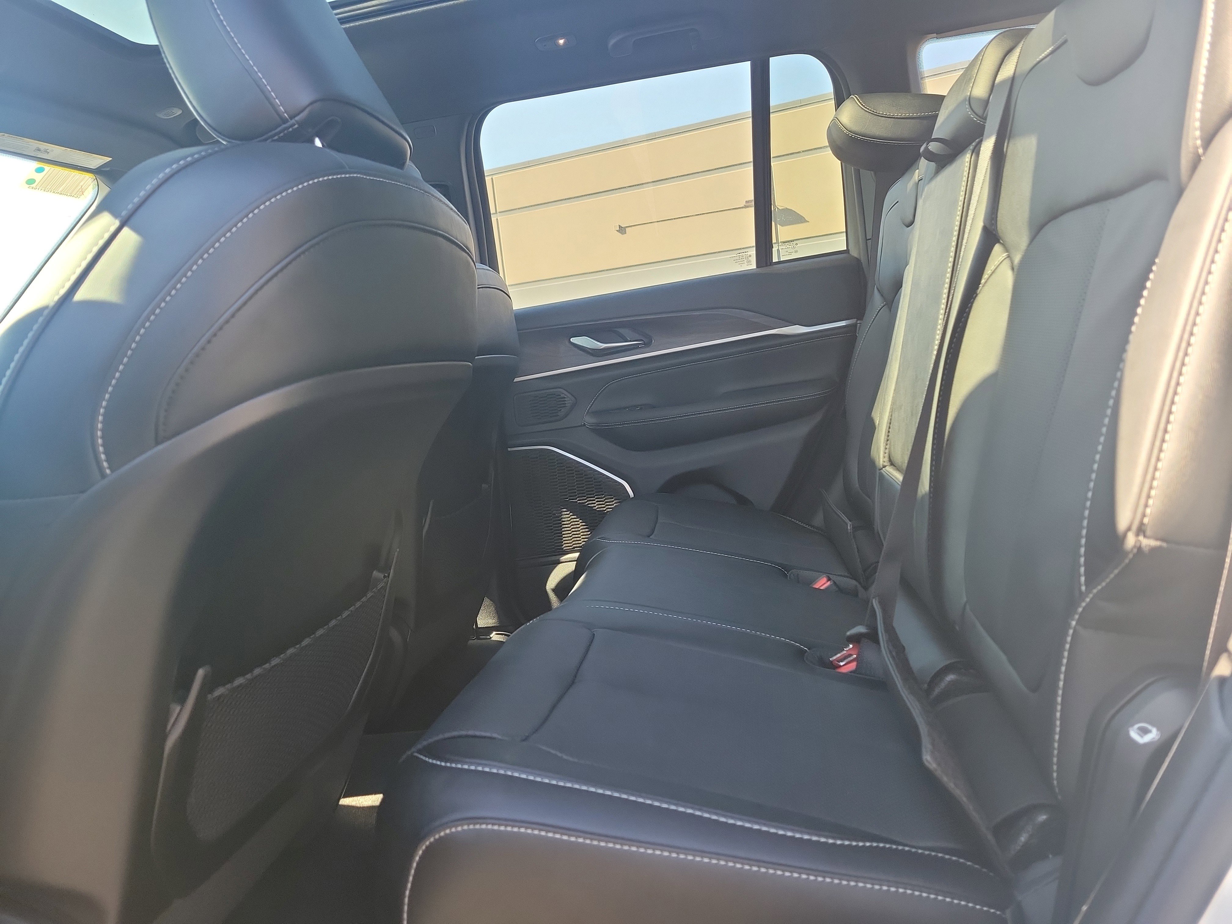 New 2026 Jeep Grand Cherokee Limited Reserve image 27