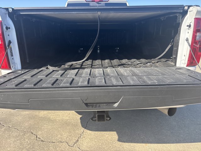 Used 2025 Chevrolet Silverado 3500 High Country w/ Technology Package image 12