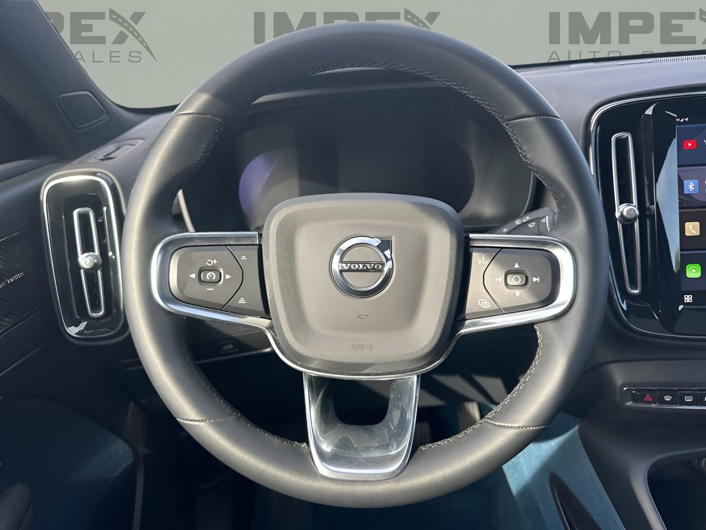 Used 2023 Volvo C40 P8 Recharge Ultimate image 15