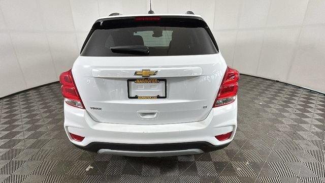 Used 2020 Chevrolet Trax LT w/ LT Convenience Package FWD image 3