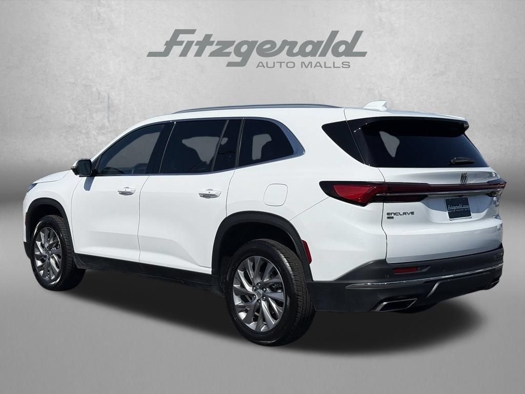 Used 2025 Buick Enclave Preferred AWD/4WD image 8