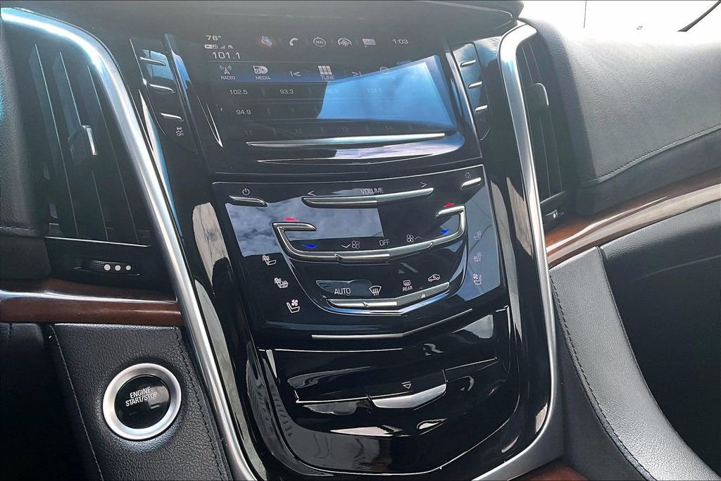 Used 2019 Cadillac Escalade Luxury image 15