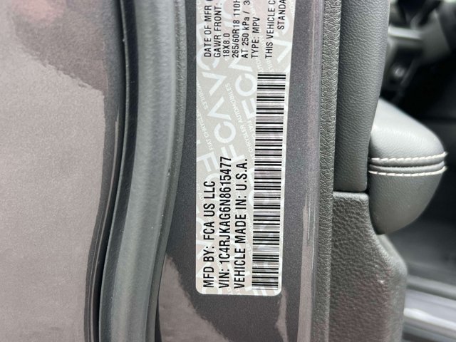 Used 2022 Jeep Grand Cherokee L Laredo w/ Luxury Tech Group I AWD/4WD image 17