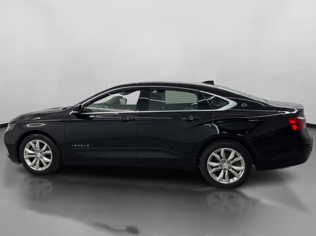 Used 2018 Chevrolet Impala LT w/ LT Entertainment Package FWD image 5