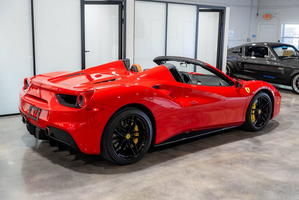 Used 2018 Ferrari 488 Spider RWD image 43