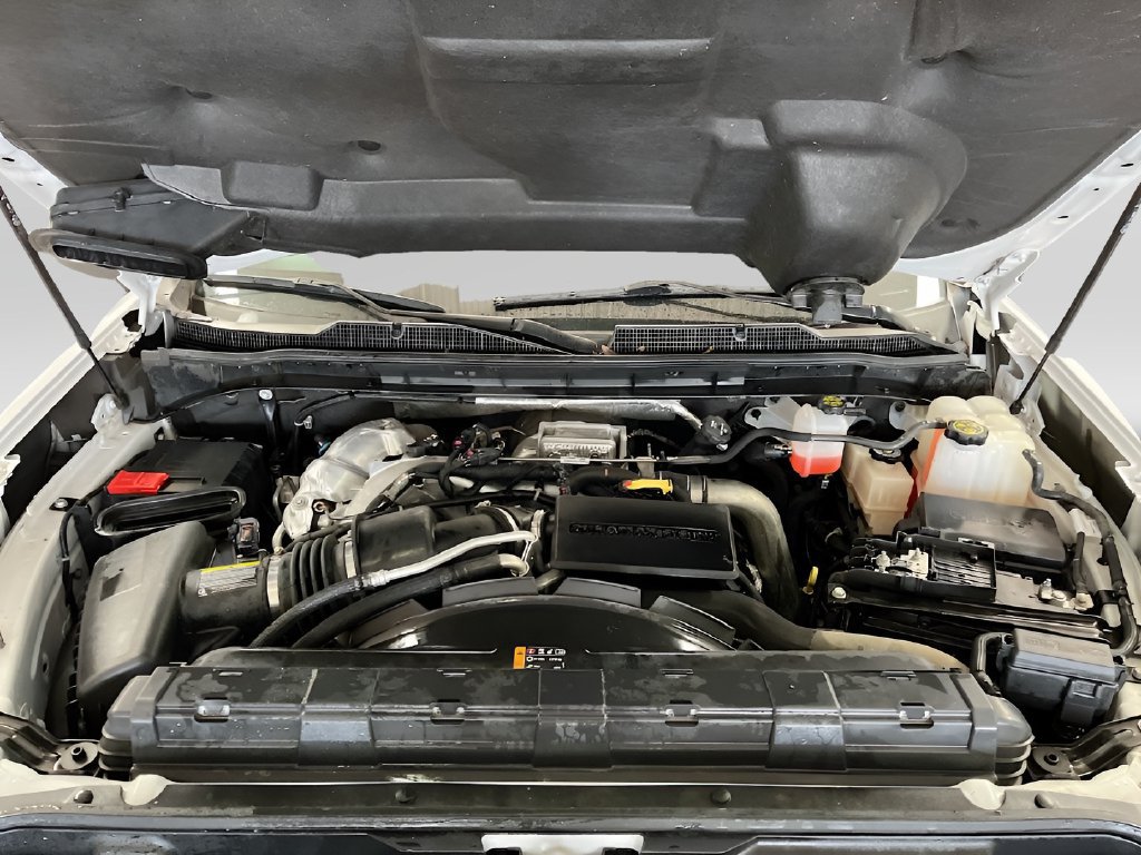 Used 2022 Chevrolet Silverado 3500 High Country w/ Z71 Off-Road Package AWD/4WD image 32