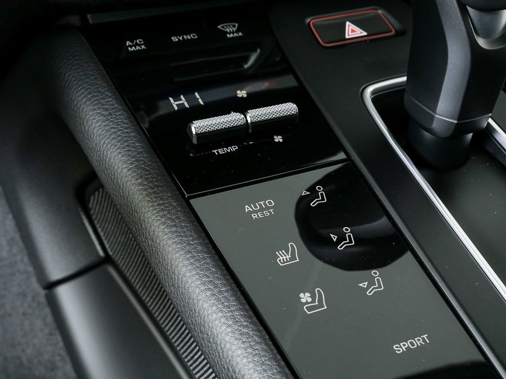 New 2026 Porsche Macan image 18