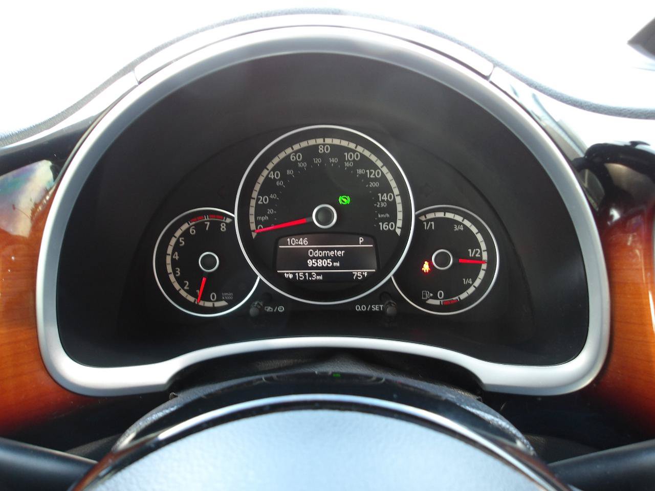 Used 2013 Volkswagen Beetle Turbo FWD image 17