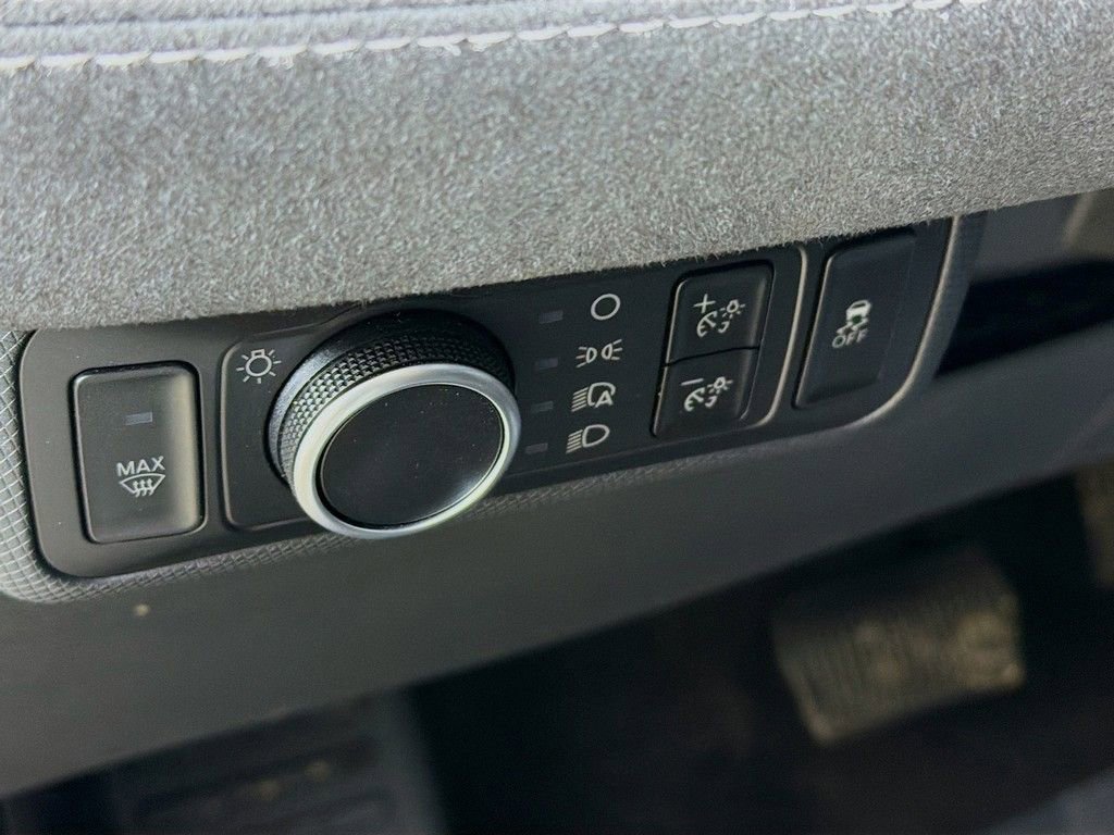 Used 2025 Ford Mustang Mach-E GT image 30