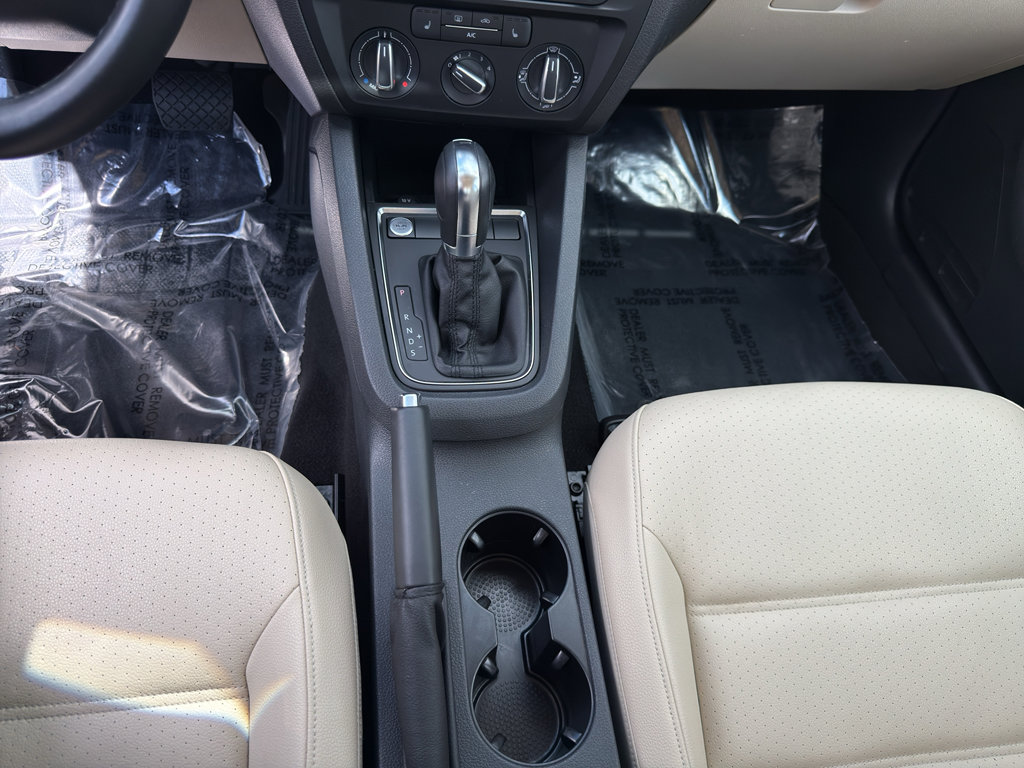 Used 2017 Volkswagen Jetta SE FWD image 18