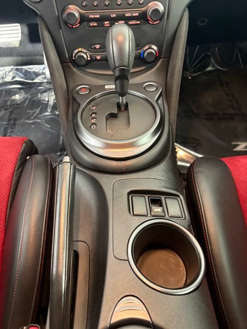 Used 2019 Nissan 370Z NISMO RWD image 16
