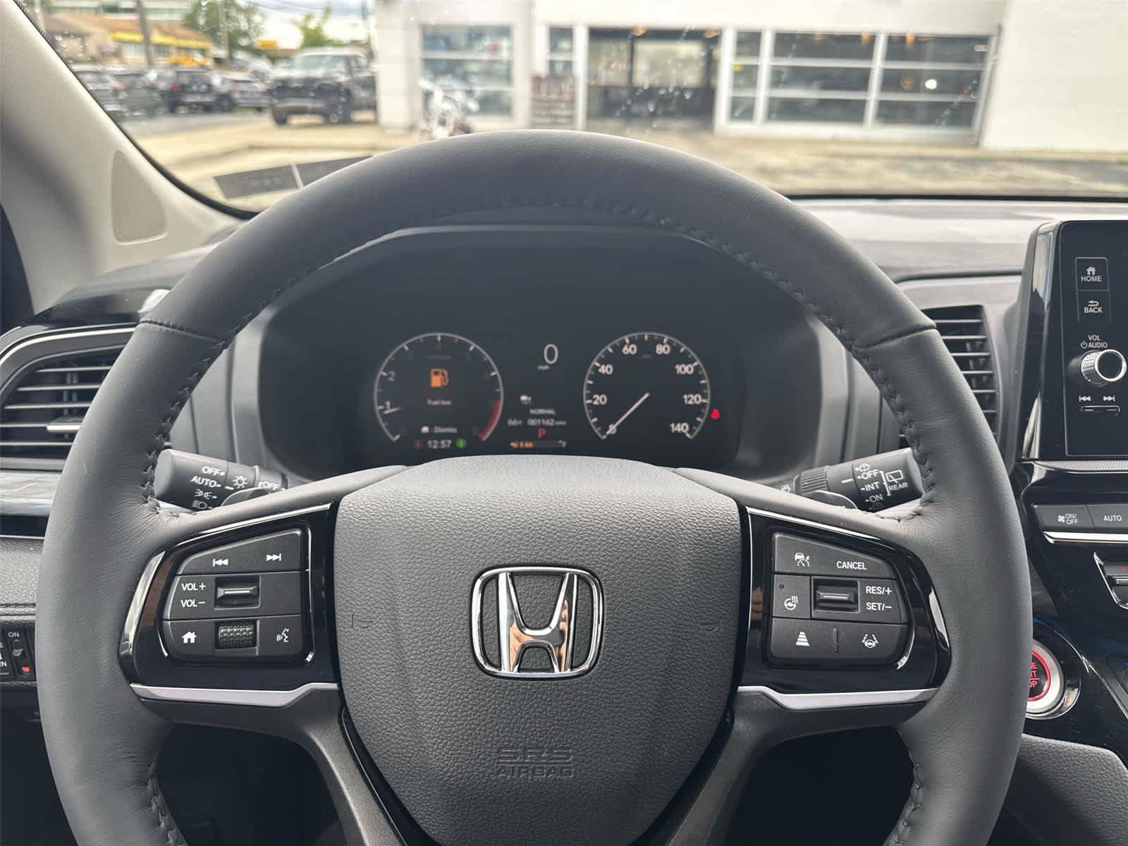 Used 2026 Honda Odyssey Elite image 18