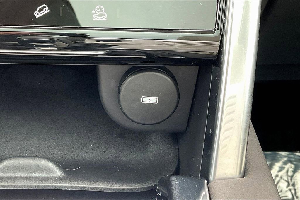 Used 2020 Land Rover Discovery Sport S image 16