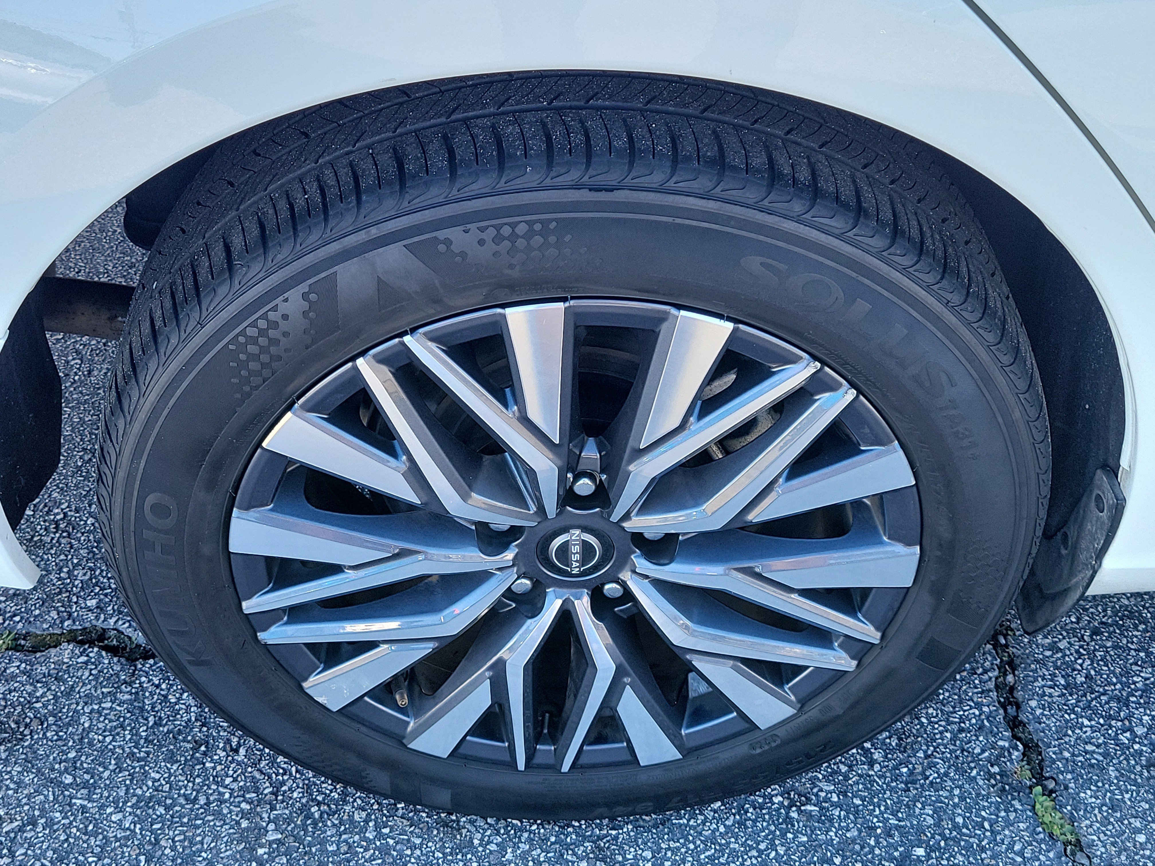 Used 2025 Nissan Altima 2.5 SV image 7