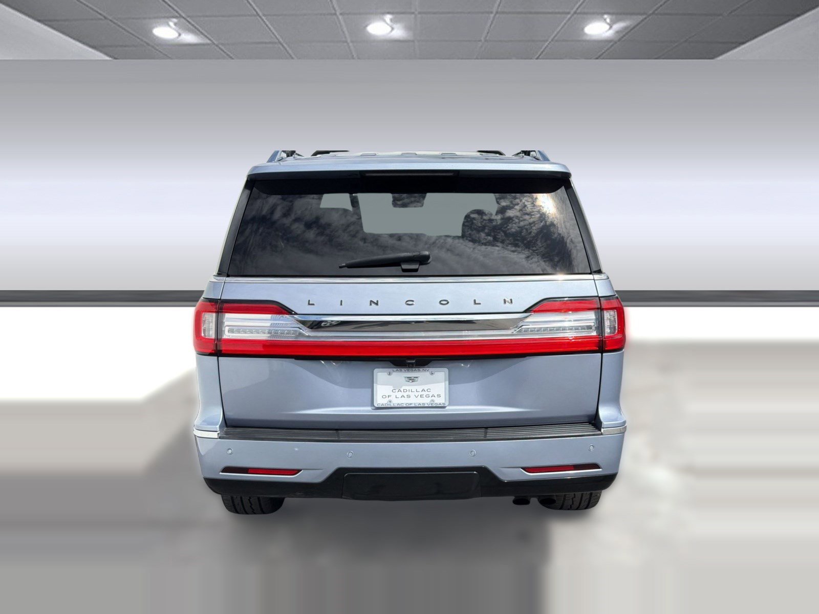 Used 2020 Lincoln Navigator Black Label w/ Cargo Convenience Package AWD/4WD image 9