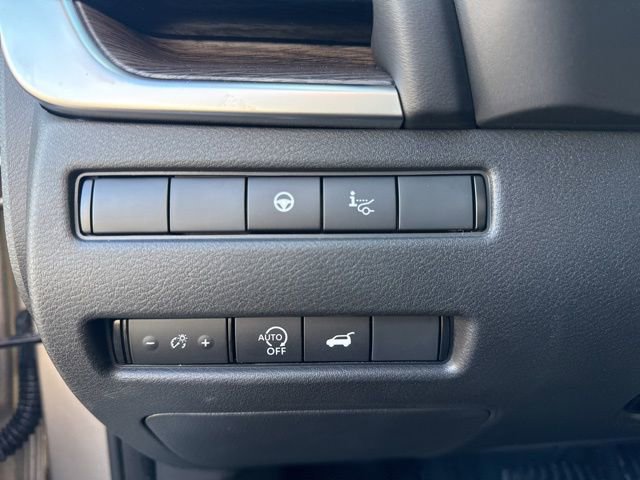 Used 2026 Nissan Rogue Platinum w/ Platinum Premium Package image 19