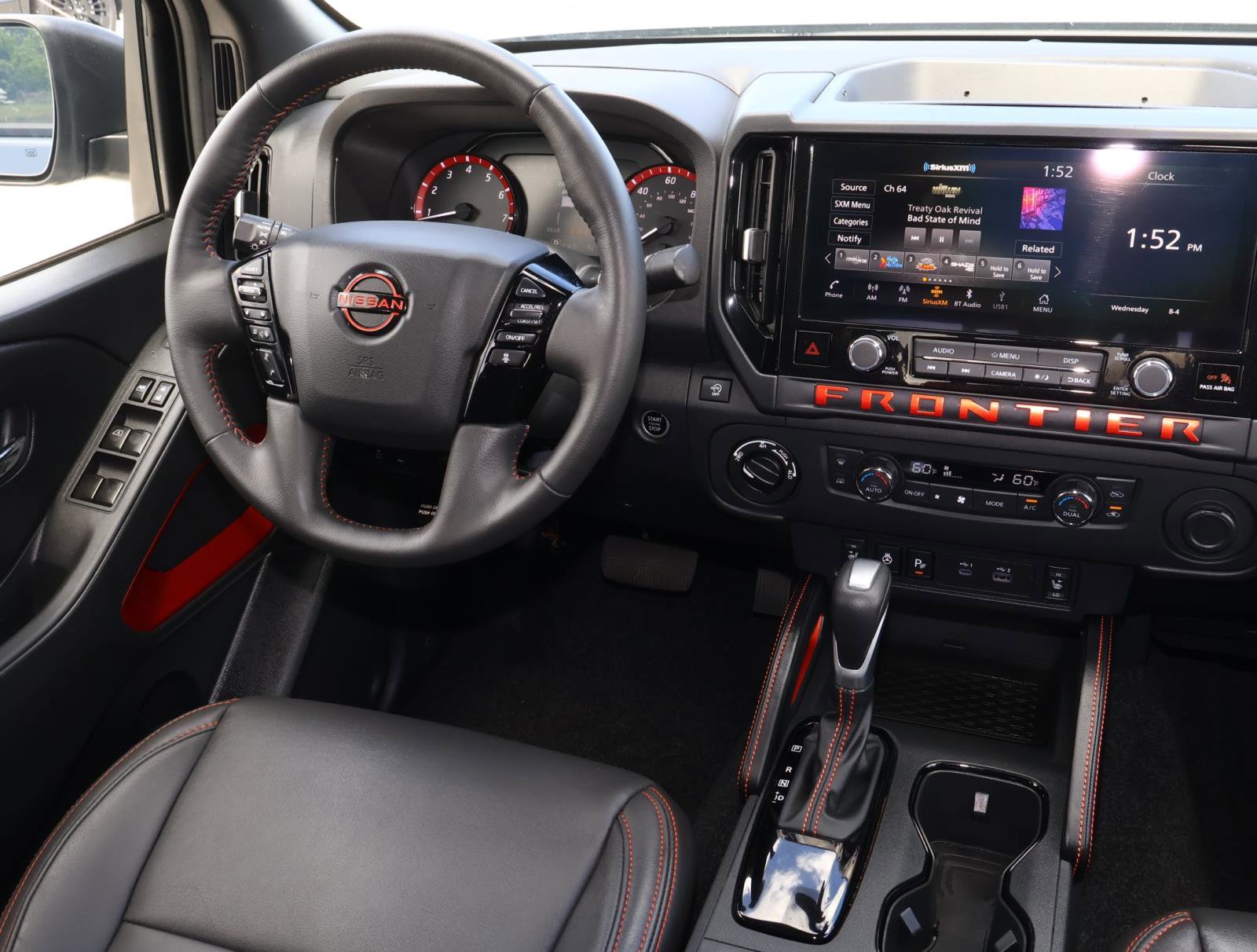 Used 2025 Nissan Frontier PRO-4X w/ Pro Convenience Package image 11