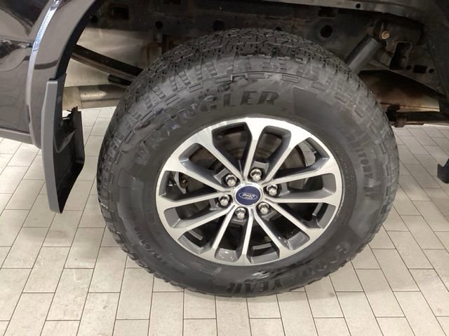 Used 2018 Ford F150 XLT w/ Equipment Group 302A Luxury AWD/4WD image 23