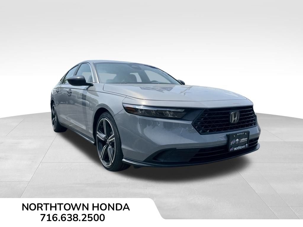 Used 2025 Honda Accord Sport image 1