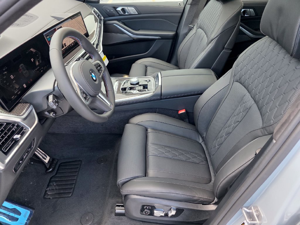 New 2027 BMW X7 M60i AWD/4WD image 7
