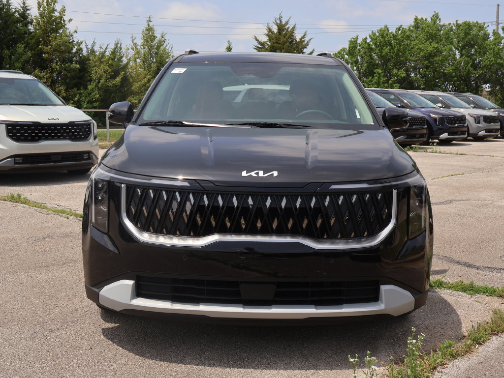 New 2026 Kia Carnival EX FWD image 2