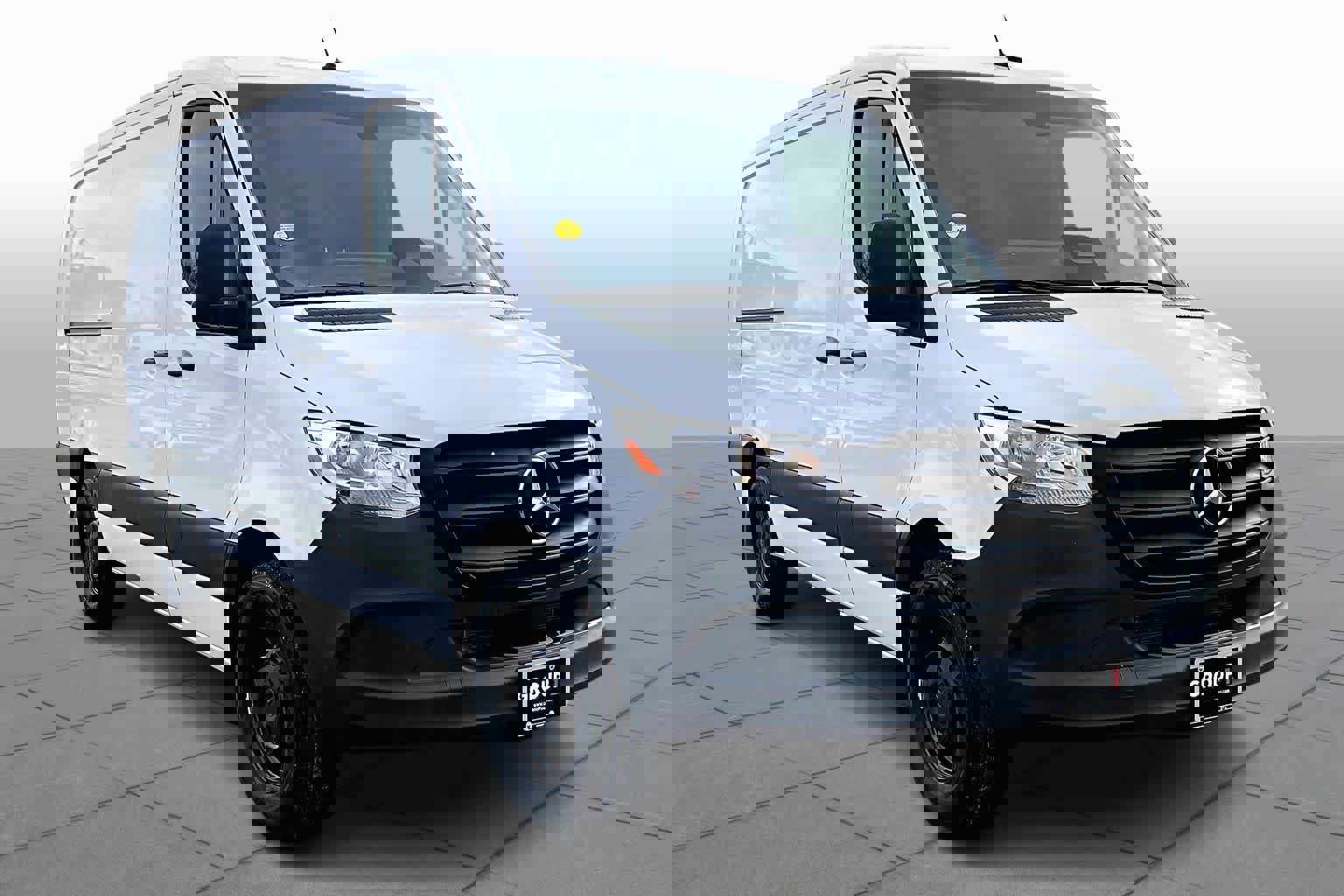 Used 2025 Mercedes-Benz Sprinter 2500 image 3