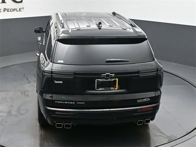 New 2025 Chevrolet Traverse High Country w/ LPO, Floor Liner Package image 36