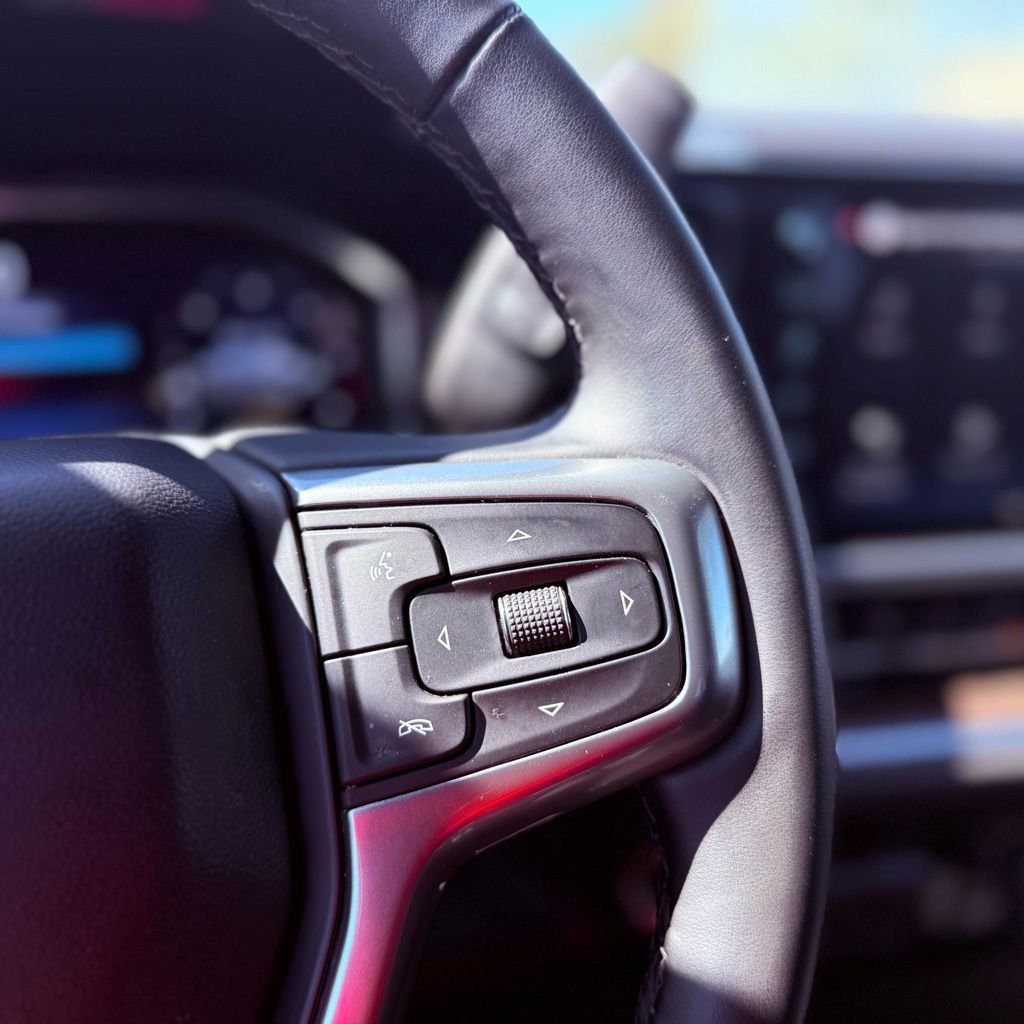 Used 2025 Chevrolet Silverado 3500 LT w/ Safety Package image 16