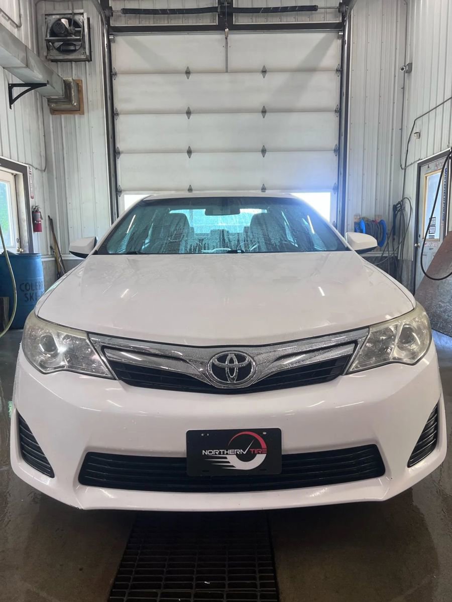 Used 2014 Toyota Camry L FWD image 3