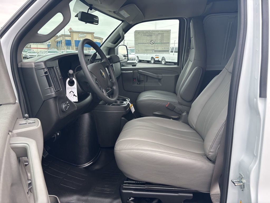 New 2025 Chevrolet Express 2500 w/ Driver Convenience Package image 13